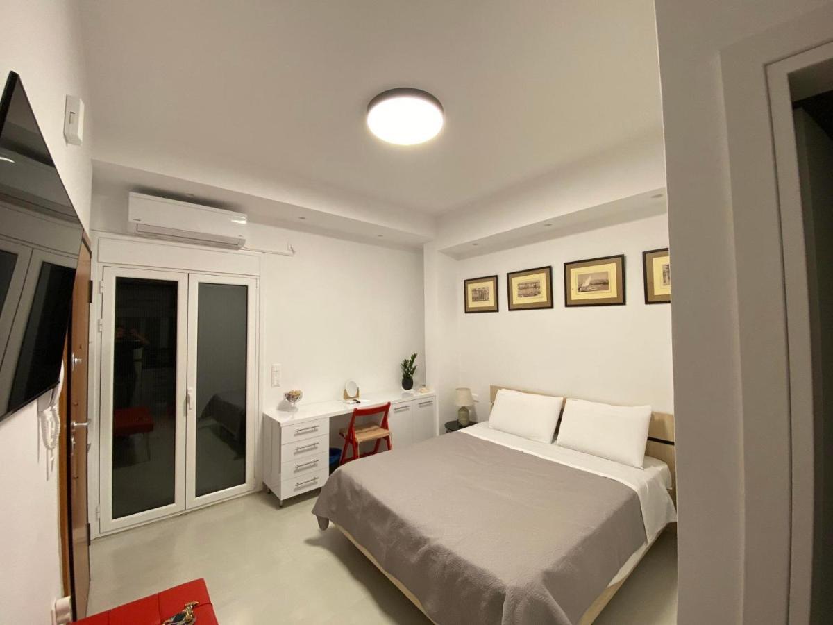 Modern Studio Apartment B Атина Екстериор снимка