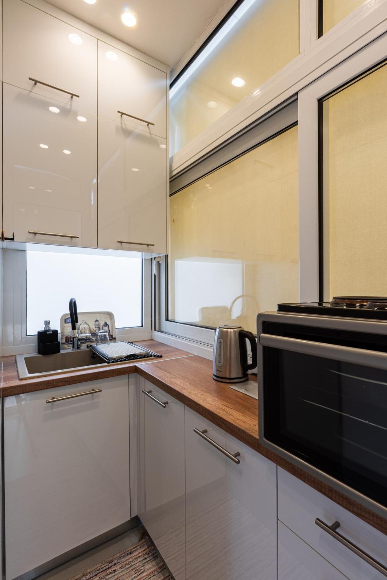Modern Studio Apartment B Атина Екстериор снимка