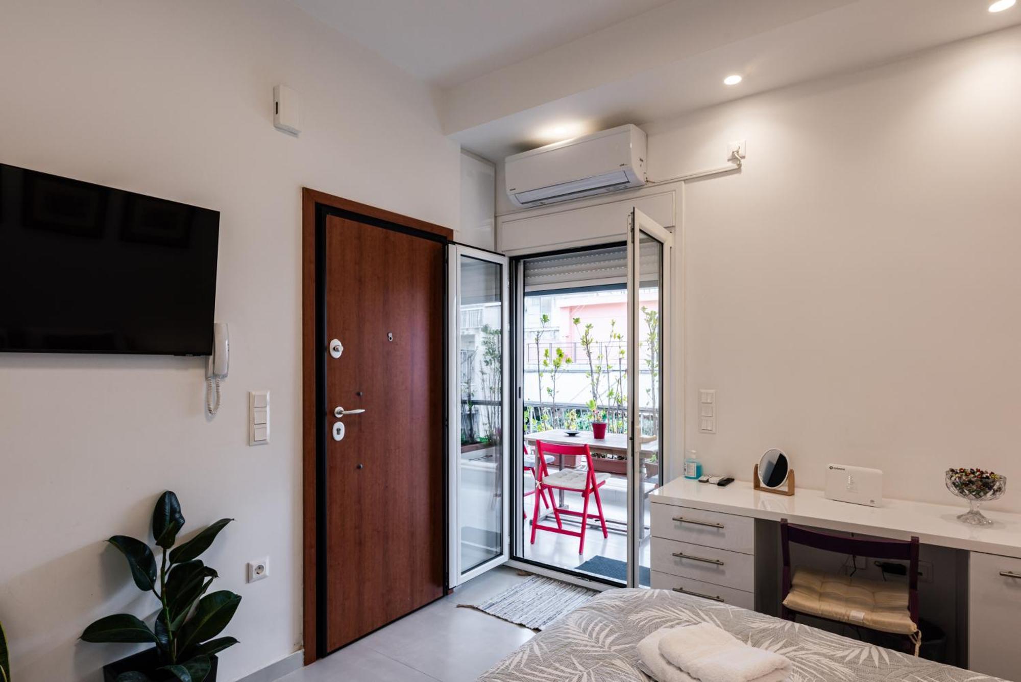 Modern Studio Apartment B Атина Екстериор снимка